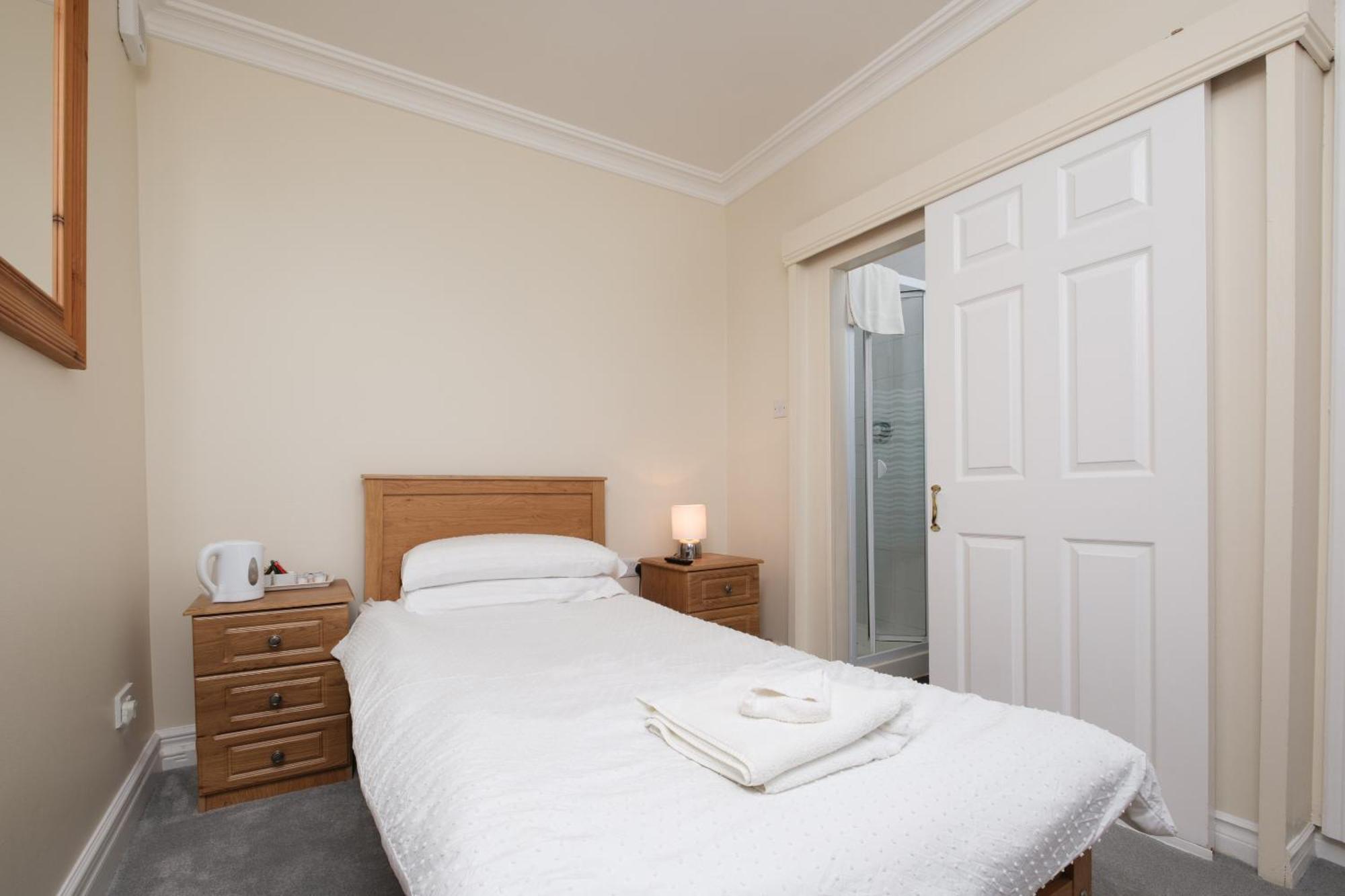 Four Seasons B&B Galway Esterno foto