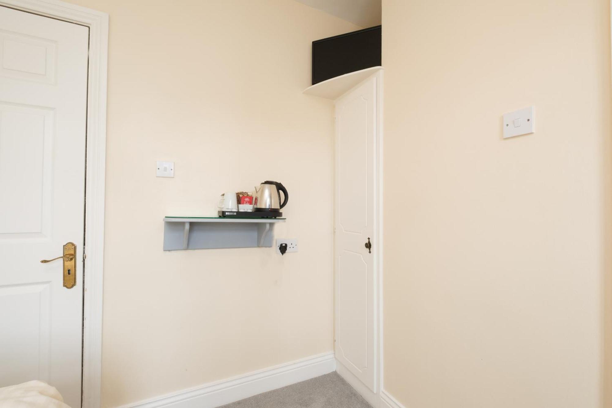 Four Seasons B&B Galway Esterno foto