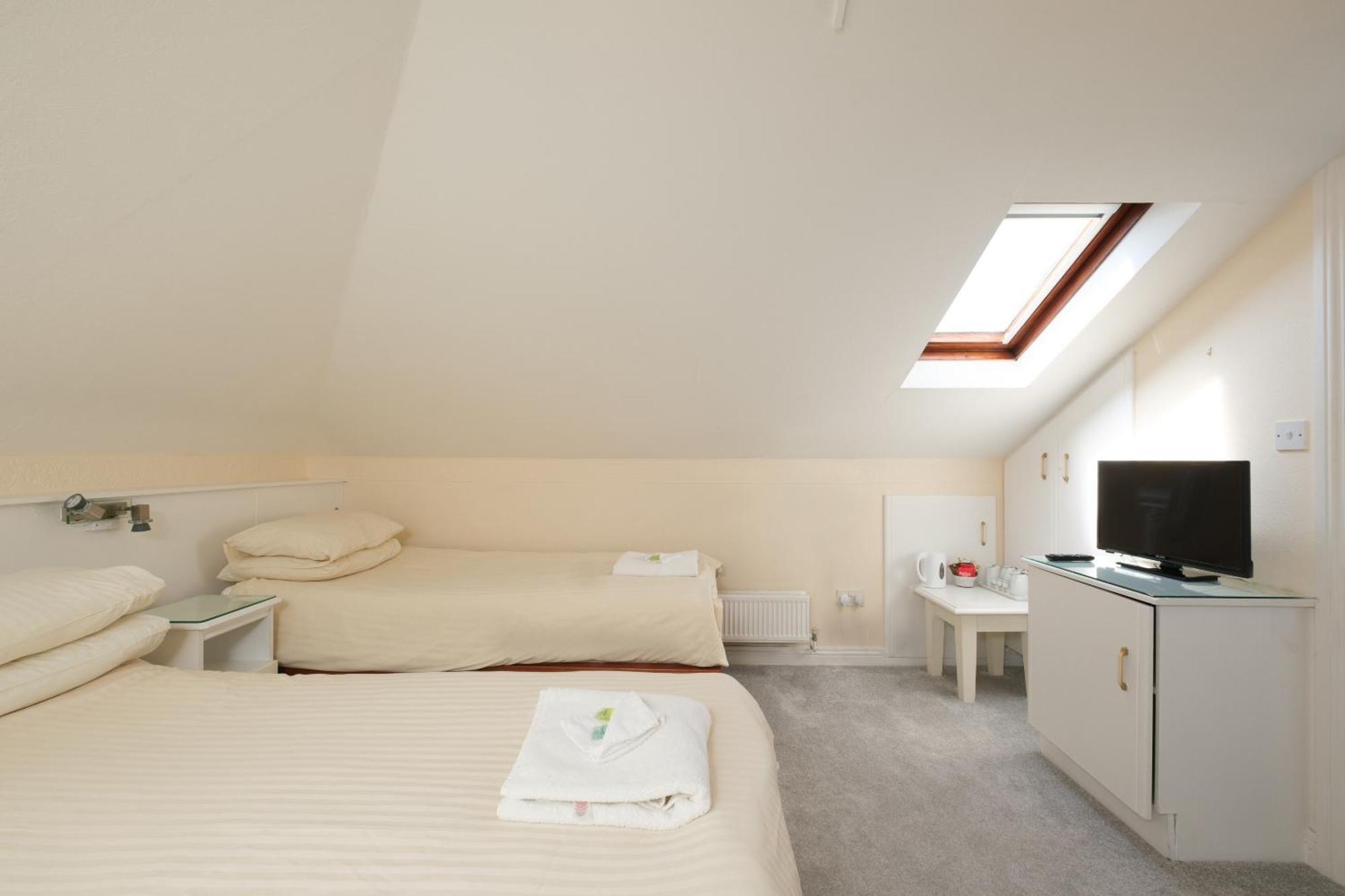 Four Seasons B&B Galway Esterno foto