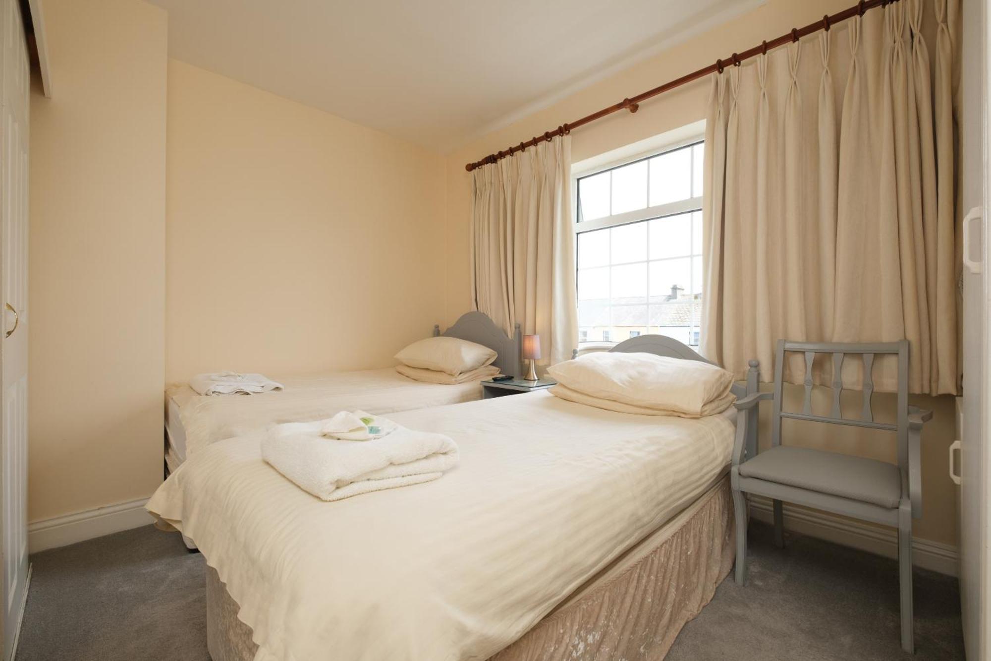 Four Seasons B&B Galway Esterno foto