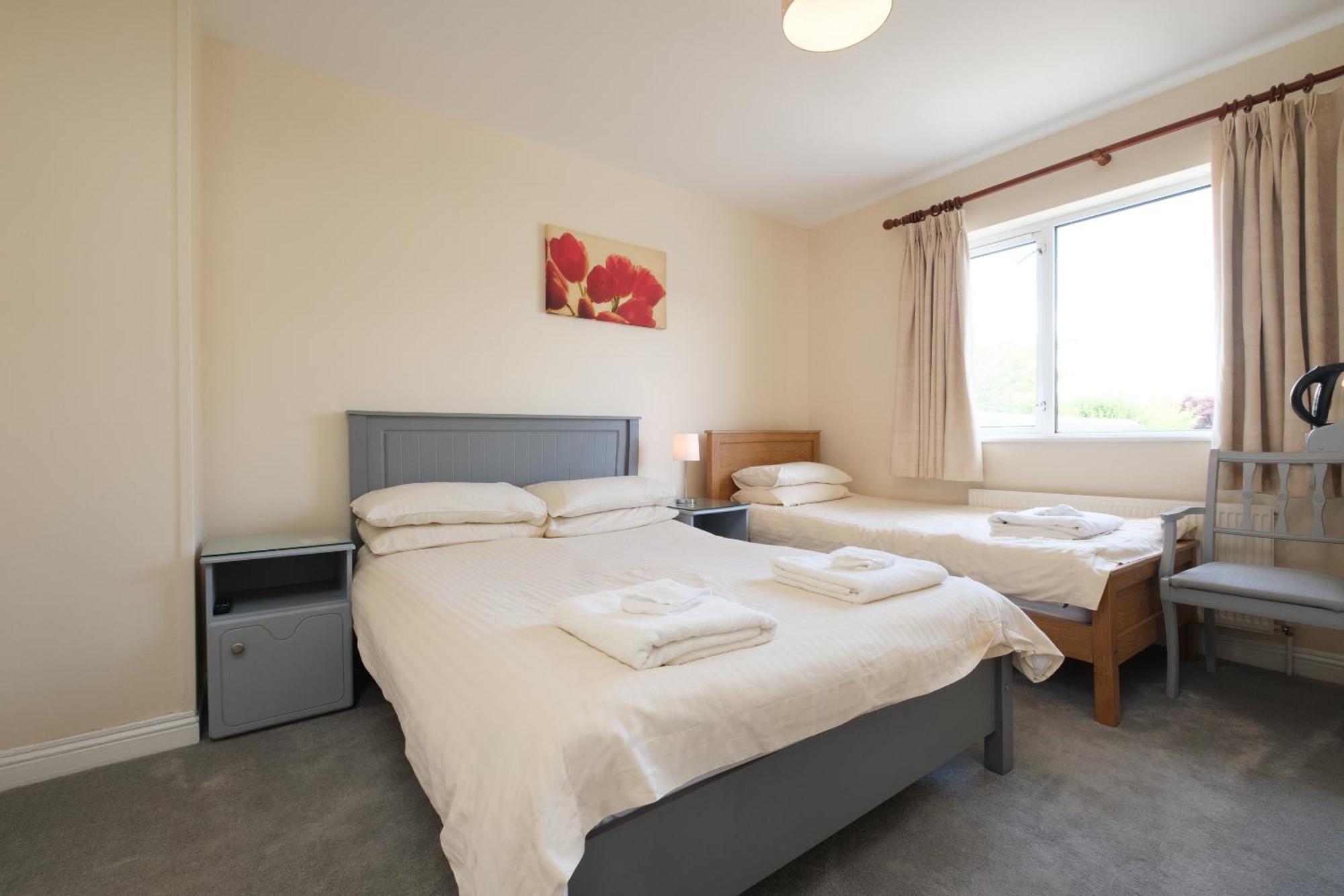 Four Seasons B&B Galway Esterno foto
