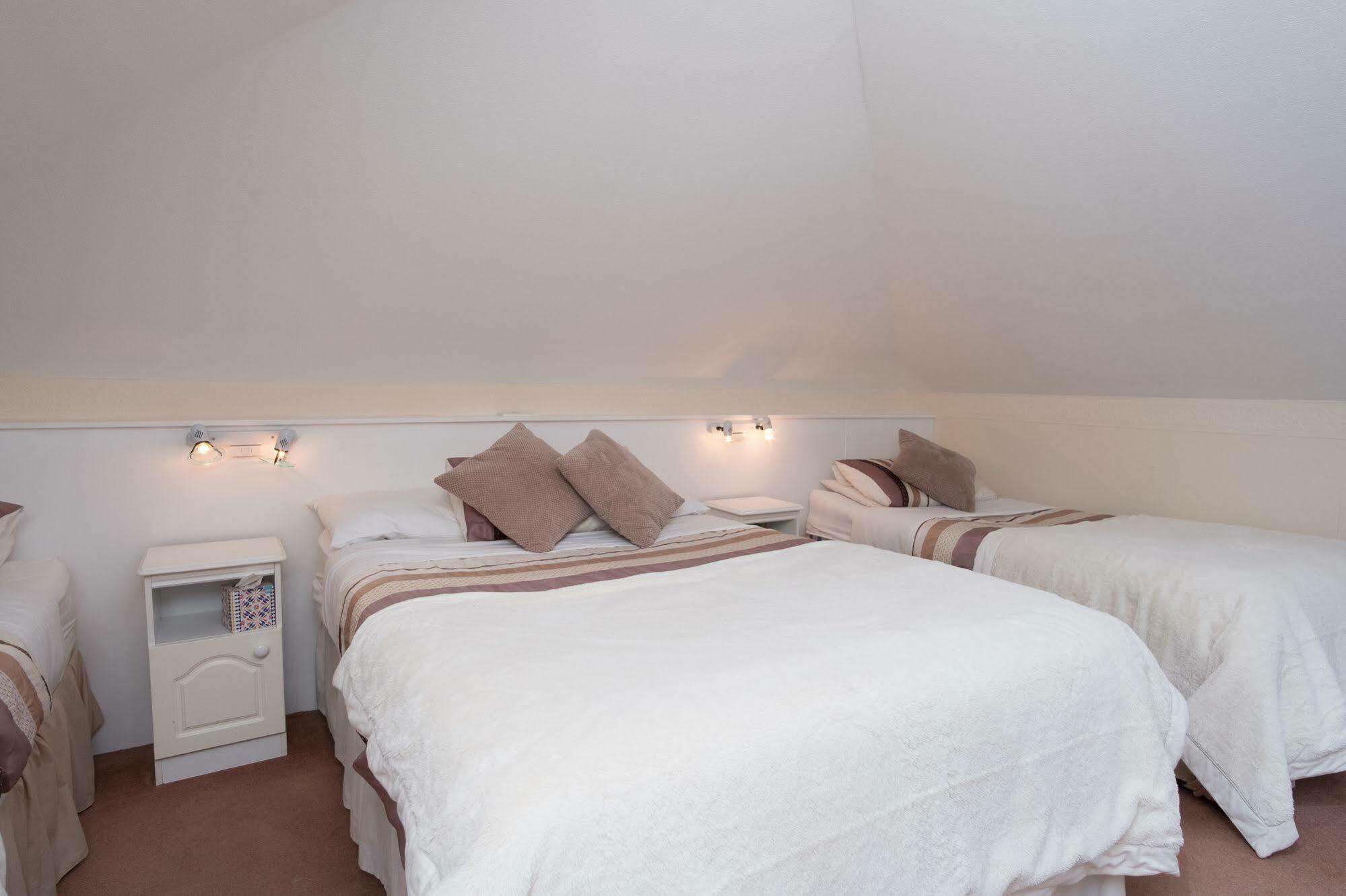Four Seasons B&B Galway Esterno foto